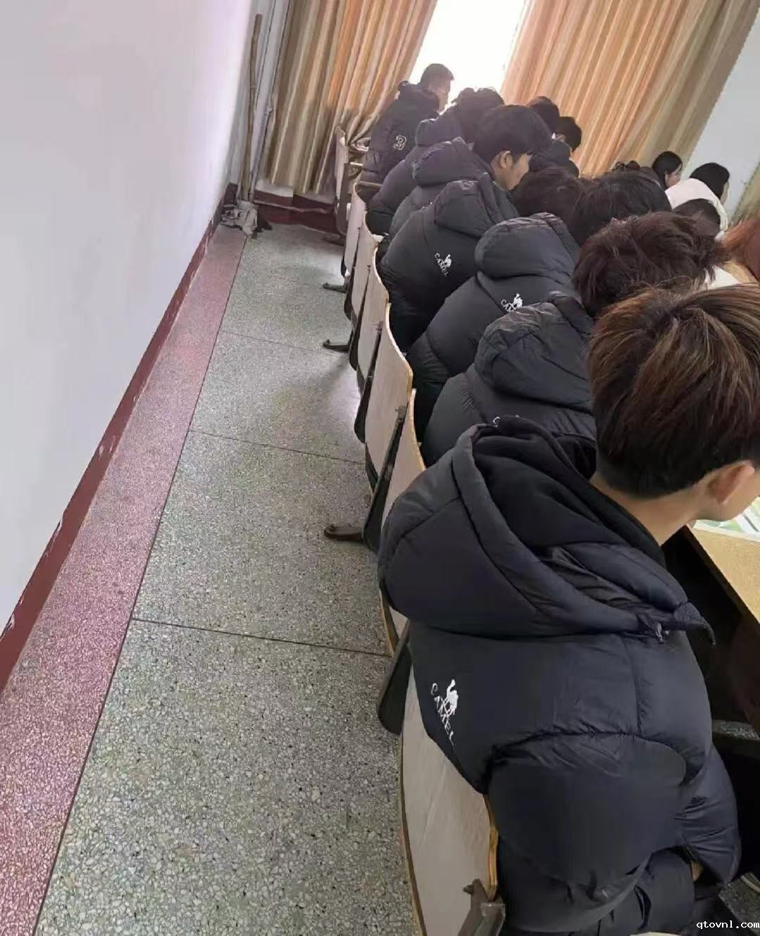 1736840252710410.jpg 1736840252710410.jpg